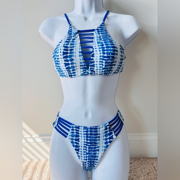 NWOT Reversible 2 pc Bikini Size S By Tinibikini - Picture 3 of 8